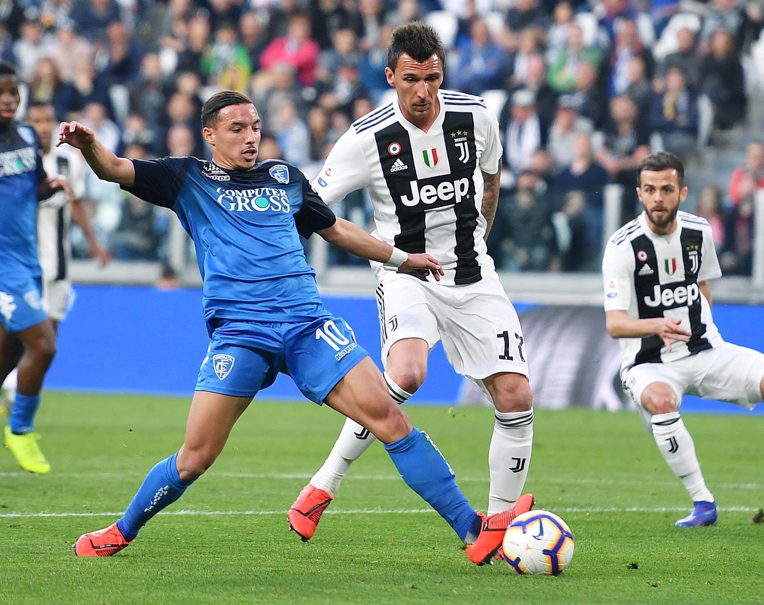 商业帝国新版图！公路车品牌Canyon发布詹姆斯代言最新宣传片（Canyon发布詹姆斯代言公路车新片，商业版图再升级）