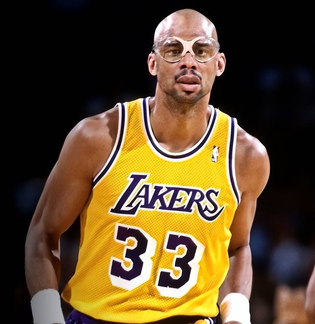 意甲：国米2-0完胜博洛尼亚（意甲：国米两球零封博洛尼亚）