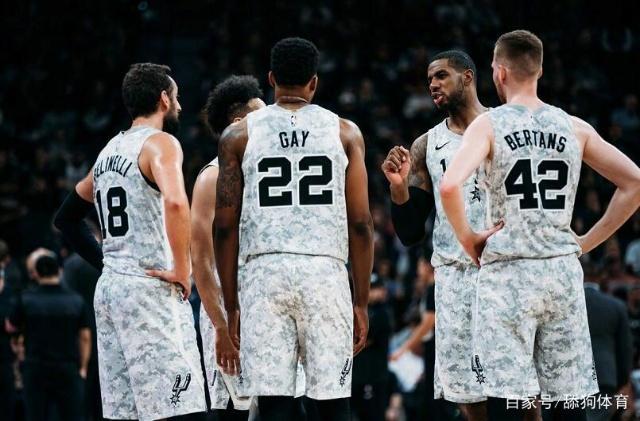 赫迪拉：拜仁从下半场开始就在拖延时间，这不是公平竞赛精神（赫迪拉批评拜仁：下半场起便开始拖时间，有违公平竞赛精神）