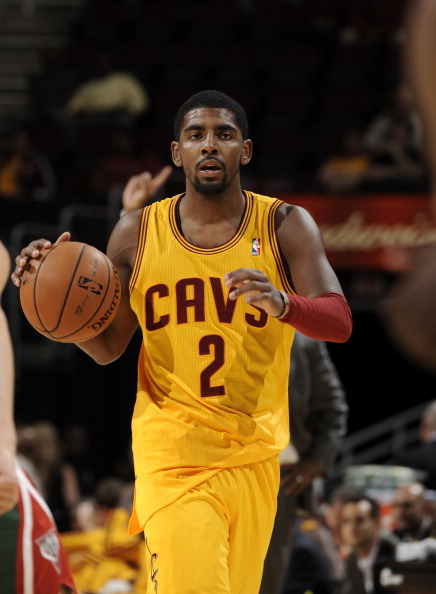 拼劲十足，多库17岁时曾与孔帕尼进行一对一单挑（17岁多库斗志十足，曾与孔帕尼上演一对一对决）