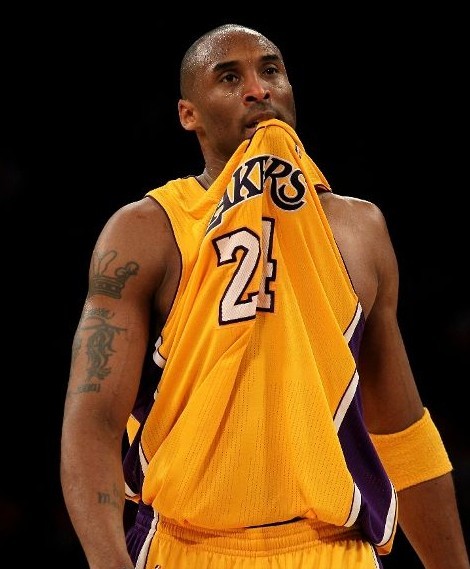 俄勒冈大学主帅：林葳进攻表现不错，但防守端仍然是漏洞（俄勒冈大学主教练评价林葳：进攻亮眼，防守仍是短板）