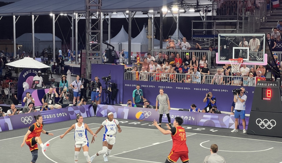 帕拉迪诺：切尔西是阵容星光熠熠的顶级强队，取胜后非常开心（帕拉迪诺：切尔西阵容豪华属顶级强队，赢球令我欣喜）