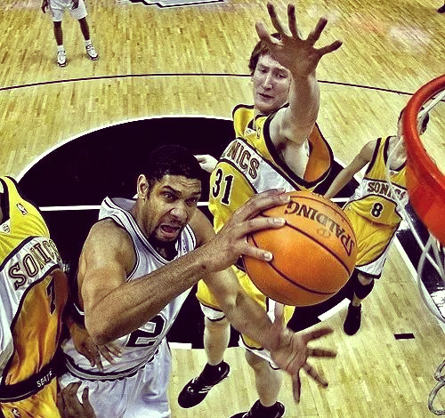 他没有庆祝，但已经赢了（未曾欢庆，胜局已定）