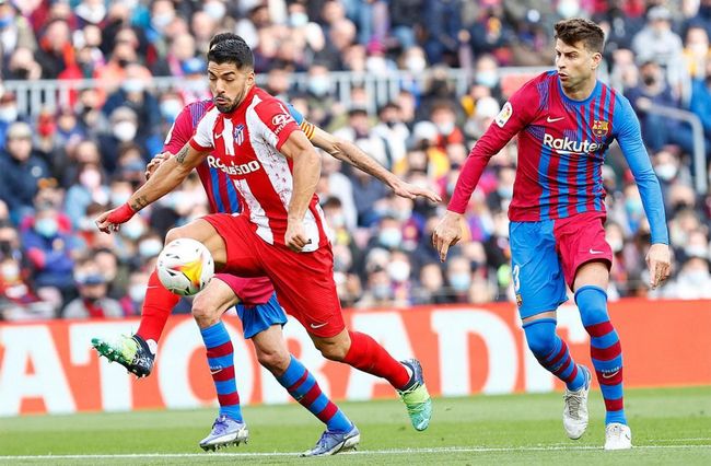 实现中超三连冠、队史第4冠，海港官方社媒发文庆祝（海港加冕中超三连冠、达成队史第四冠，官方社媒发文庆祝）