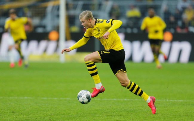 李金羽：会用组合拳方式买外援，或在海外进行第二阶段冬训（李金羽：引援将采取组合策略，第二阶段冬训或转战海外）