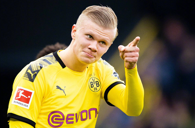 罗马诺：凯恩完全专注于拜仁，双方即将进行续约谈判（罗马诺：凯恩心无旁骛投身拜仁，续约谈判在即）