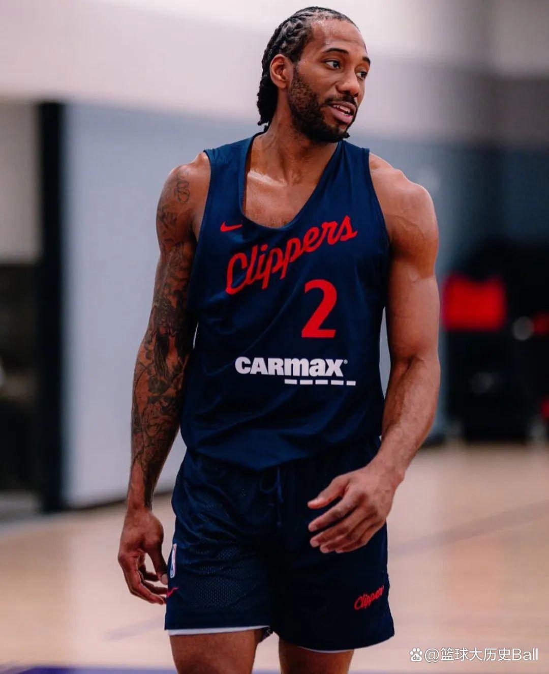 首秀状态不错！赵睿9中4拿到10分4助，正负值+18（首秀表现亮眼！赵睿9投4中砍下10分4助攻，正负值+18）