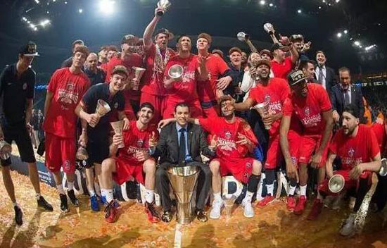 巅峰对决，阿森纳、拜仁欧冠均四战全胜，下一轮直接交手（阿森纳与拜仁欧冠四连胜 下轮直接碰面）