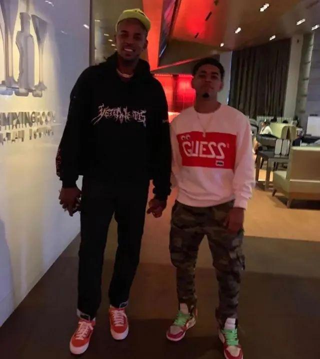 欧冠淘汰赛前瞻：拜仁客战巴黎,（欧冠淘汰赛看点：拜仁客场挑战巴黎）