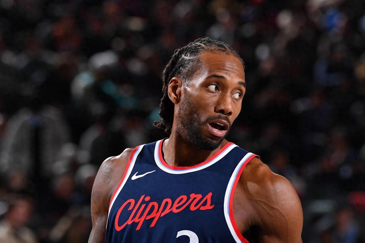 洛夫顿全场仅得9分，上海强力外援末节遭弃用（洛夫顿全场只拿9分，上海主力外援第四节未被启用）