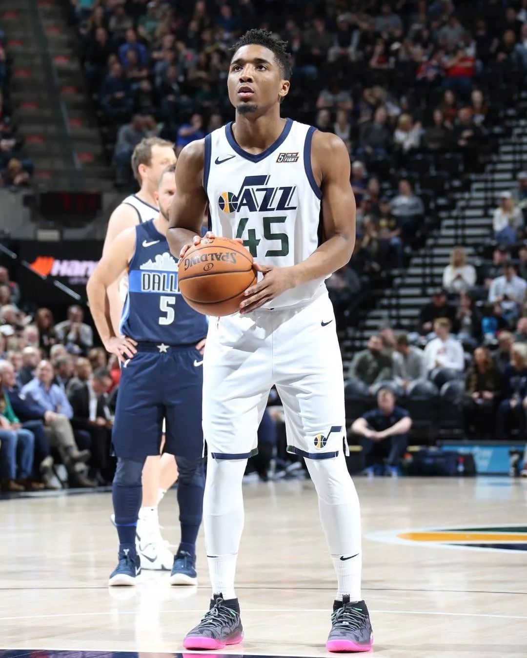 赛后那一幕让所有球迷破防（终场后的那个瞬间，所有球迷都被戳中泪点）